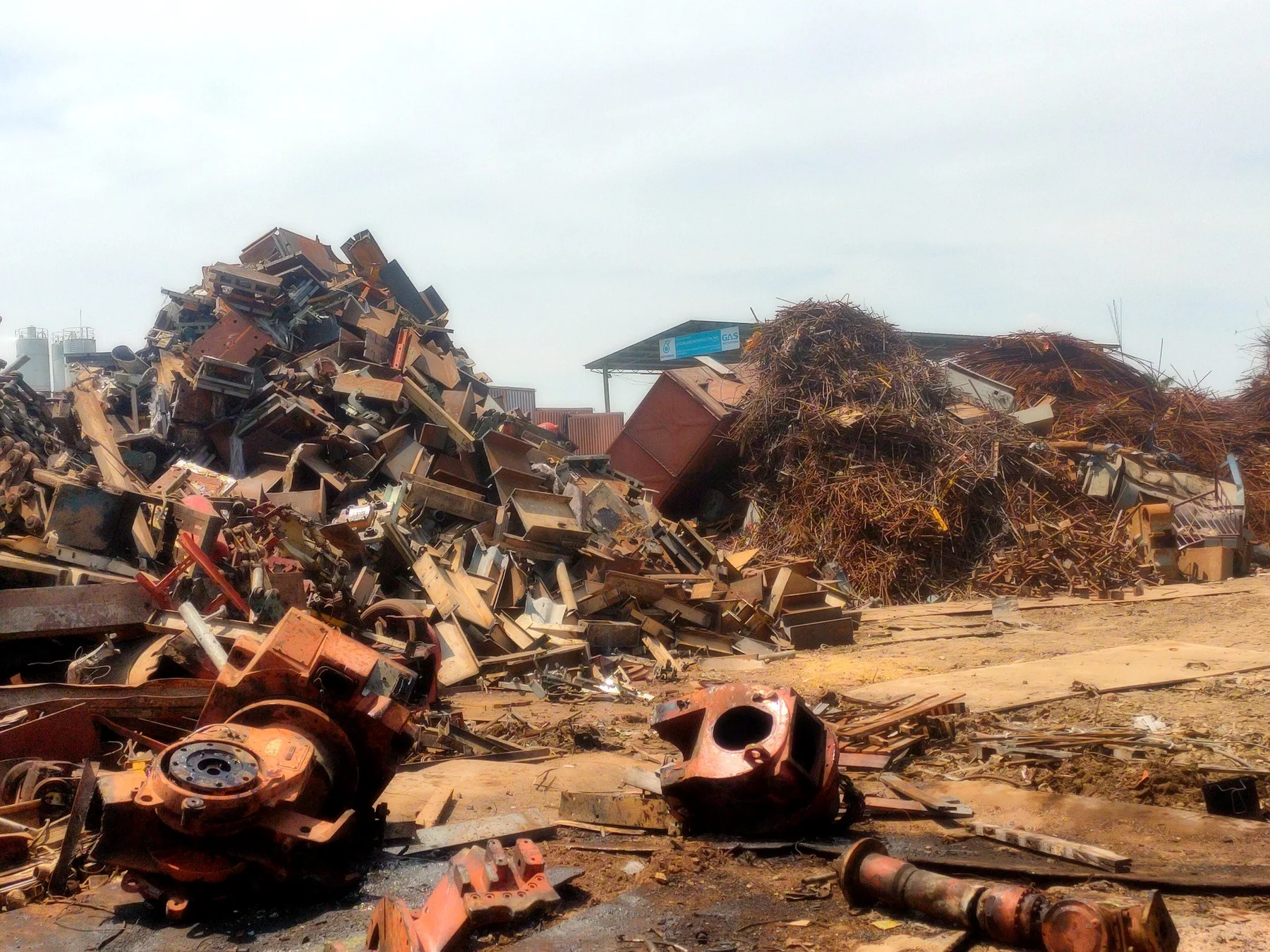 Heavy metal scrap